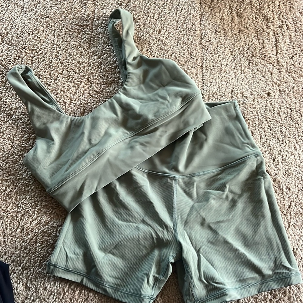 OFFLINE aerie workout set